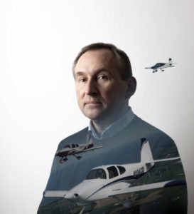 KTU docentas ir pilotas Darijus Pagodinas: pilotuoti gali tik atsakingas, empatiškas ir daug techninių žinių turintis žmogus